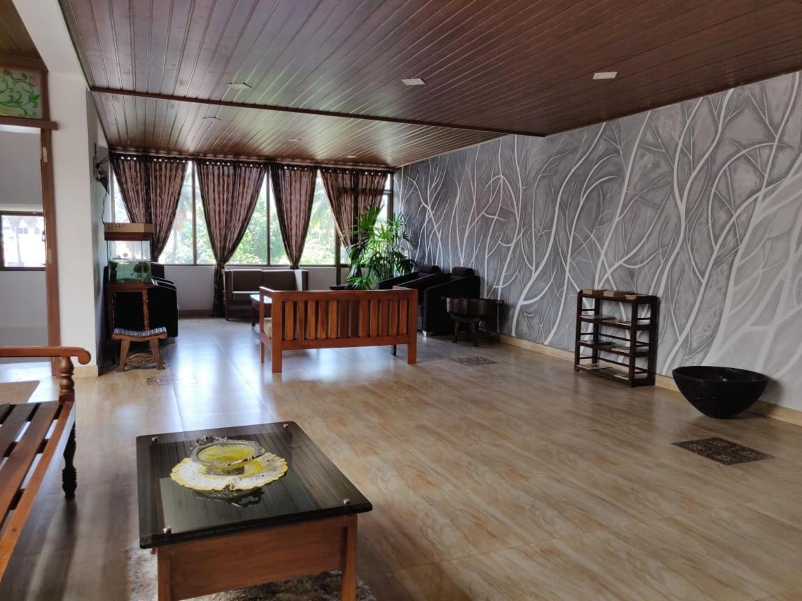 Hotel Mudra Midtown Suites & Rooms Kalasa Exterior foto