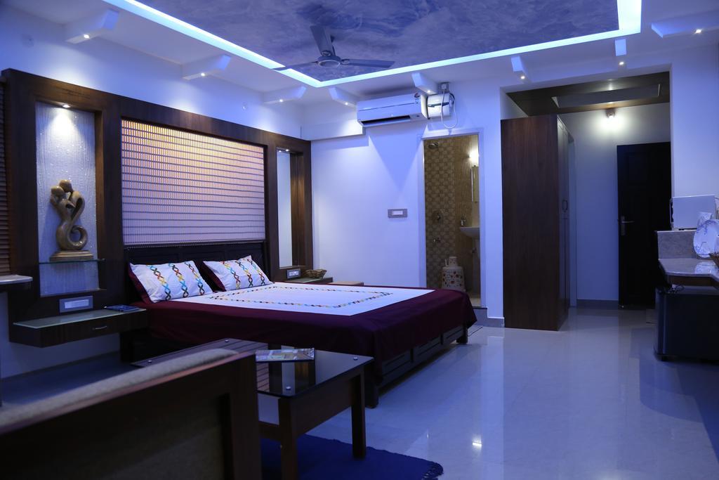 Hotel Mudra Midtown Suites & Rooms Kalasa Exterior foto
